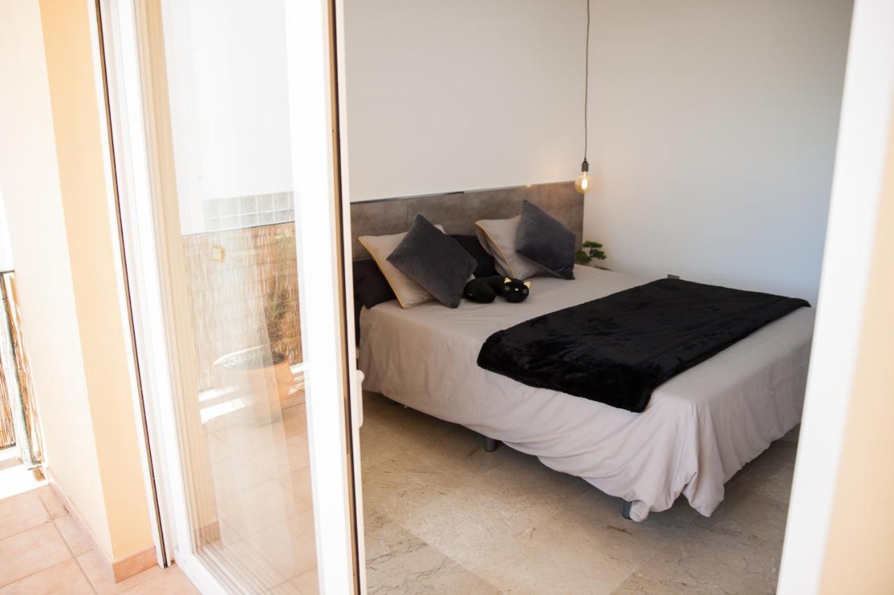 Spacious 200 Sq.M. Penthouse With Sea View Terraces 托雷莫利诺斯 外观 照片